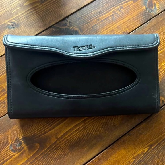 3/$15 Small Tissue Holder for Sun Visor - Picture 1 of 2